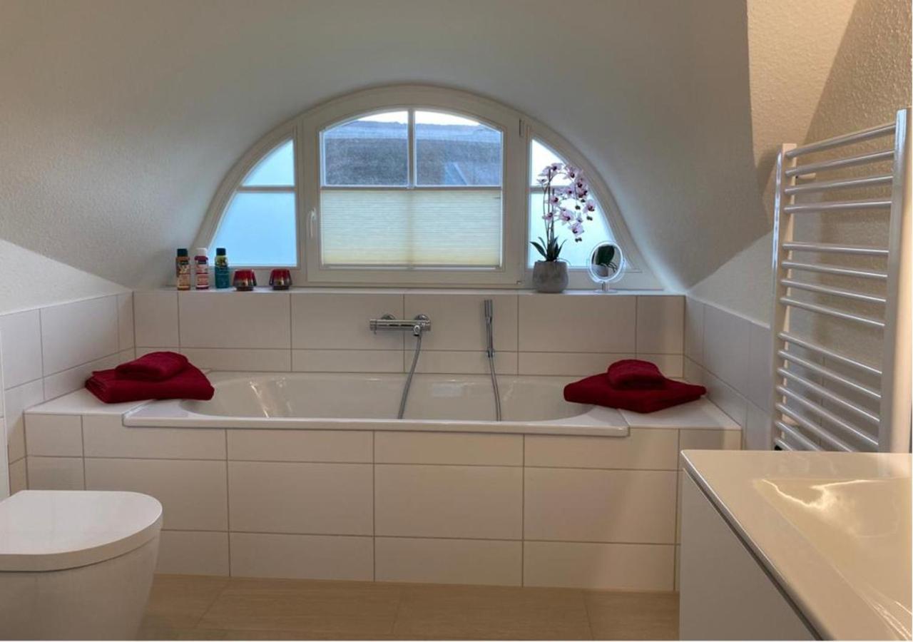 Modernes Reetdach-Ostseeferienhaus Bella Mare, Insel Usedom Mit Sauna, Kamin & Sonnenterrasse Zirchow 외부 사진