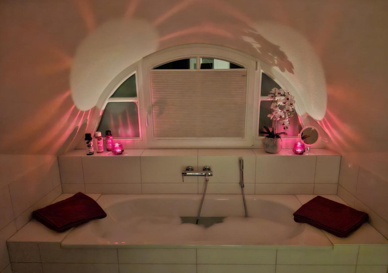 Modernes Reetdach-Ostseeferienhaus Bella Mare, Insel Usedom Mit Sauna, Kamin & Sonnenterrasse Zirchow 외부 사진